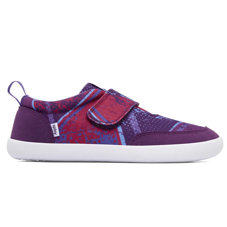 Purple Explore 2.0 Splay shoes with sleek design and comfortable fit, perfect for casual wear and everyday activities.