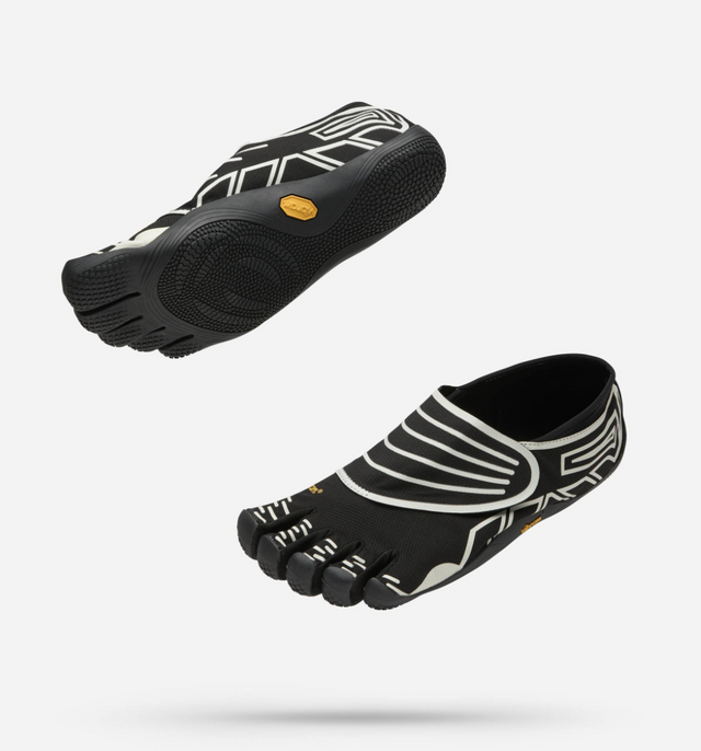 Vibram FiveFingers Groundsplay men's minimalist shoes with textured sole and breathable fabric upper, designed for flexible movement.