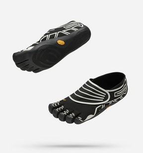 Vibram FiveFingers Groundsplay women's barefoot shoes with individual toe pockets and flexible design for natural movement.