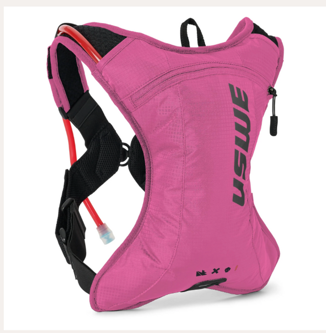 USWE Outlander XC 2L hydration pack with adjustable straps and hydration bladder, designed for outdoor cycling and adventure activities.