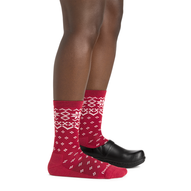 Darn Tough Shetland Crew Lightweight Lifestyle Sock - Women's - Cranberry - Two Rivers Treads